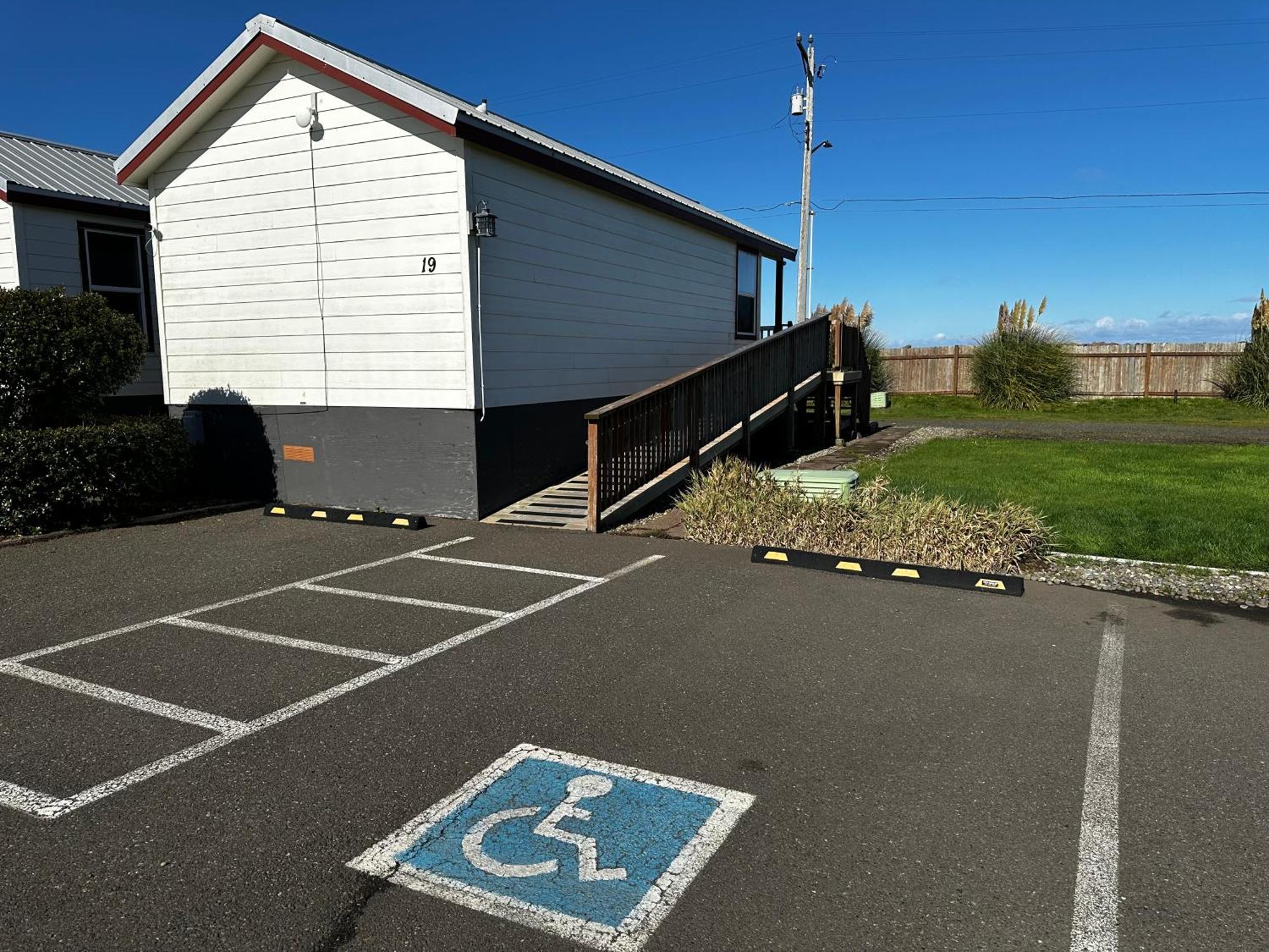 Westport Marina Cottages Exterior photo