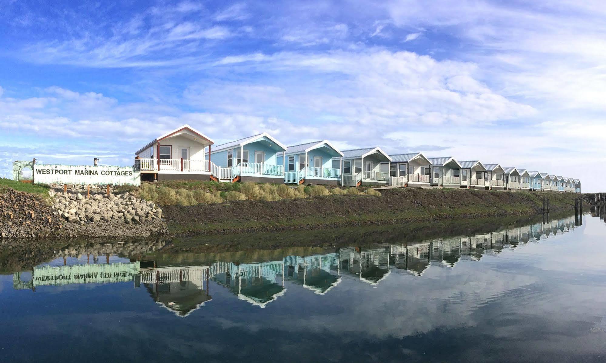 Westport Marina Cottages Exterior photo